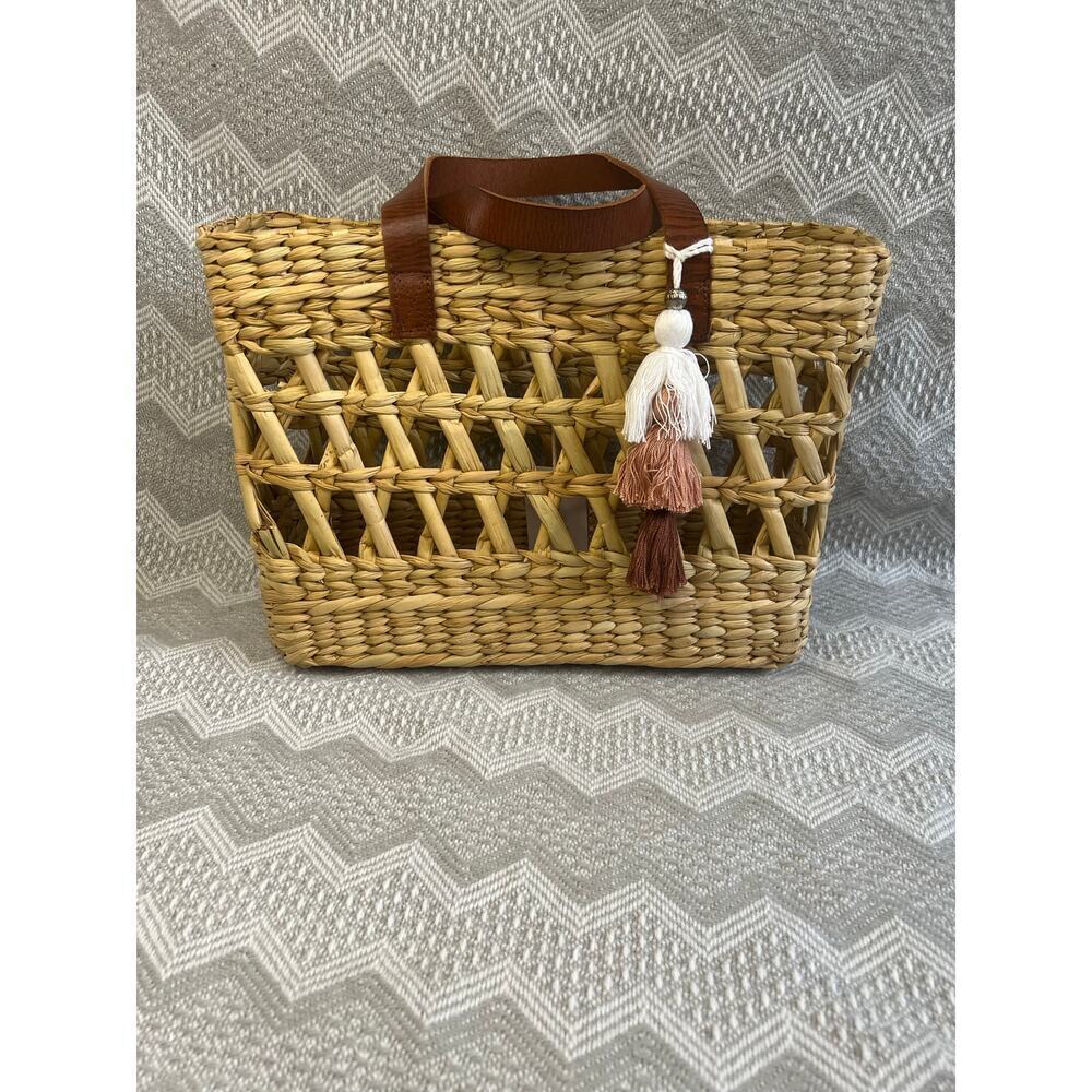 Gyal Bashy Kingston Hand Woven Rattan Tote, Genuine Leather Handles, OS, NWT! - Picture 9 of 13